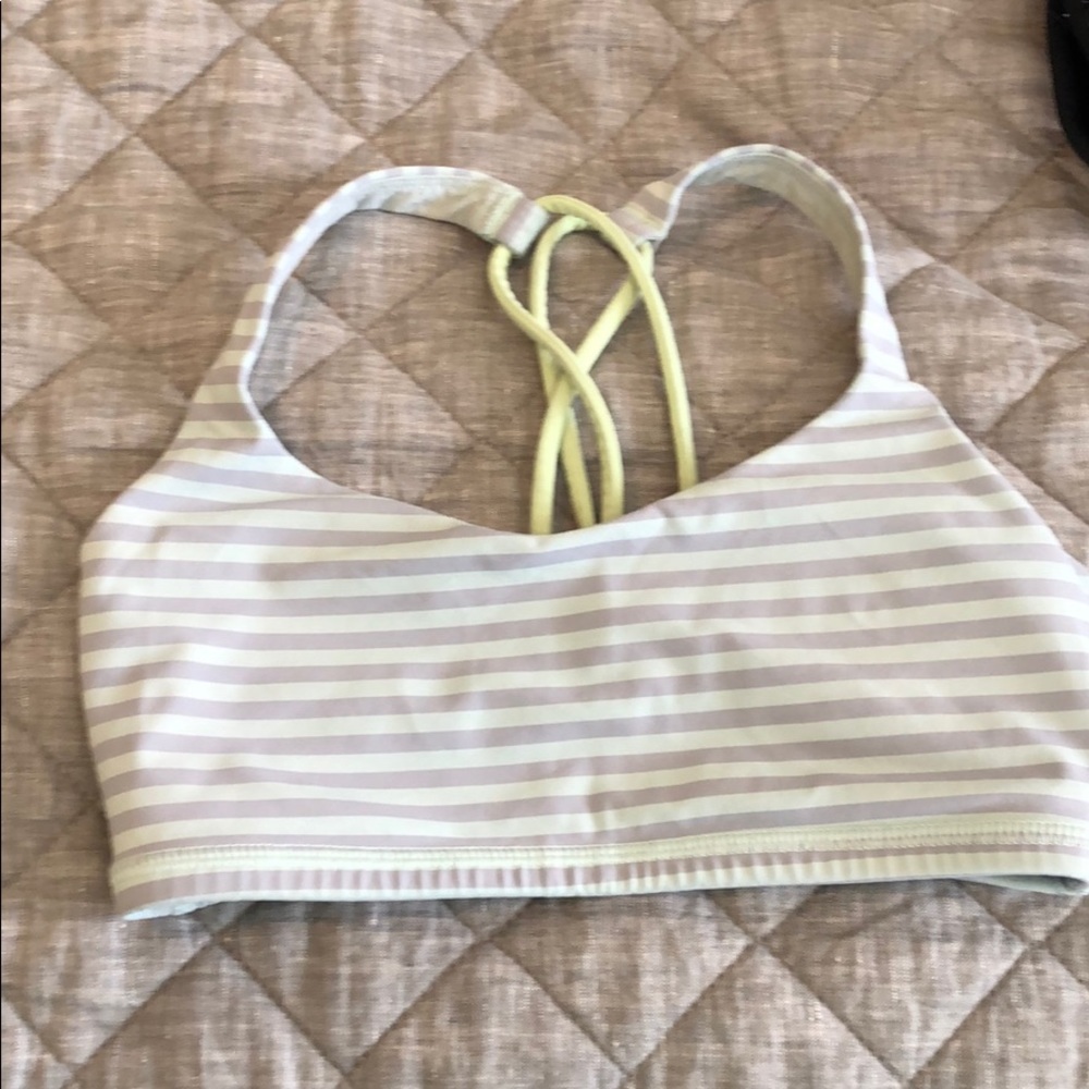 Lululemon sports bra